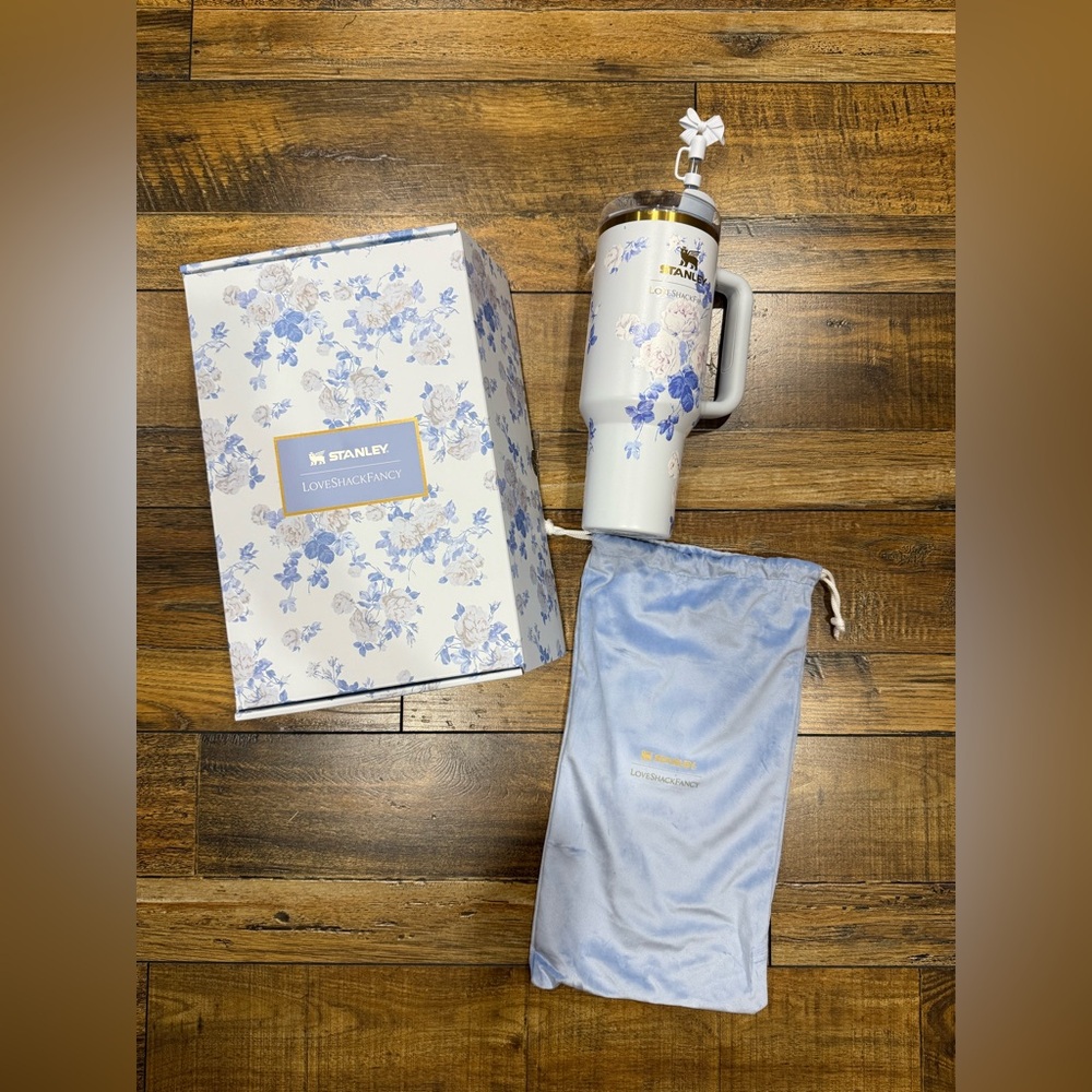 Loveshackfancy stanley 40oz